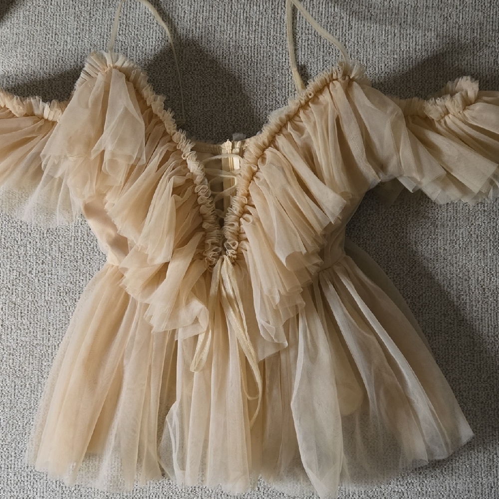 Chic Ruffled Tan Women's Tank Top